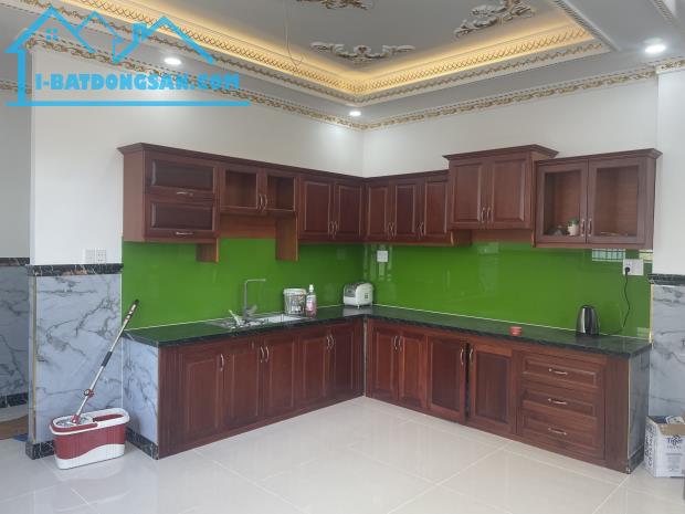 Bán nhà 1 Trệt 3 Lầu và 1 Lửng P.Tam Hòa cũ,gần BVĐK Đồng Nai