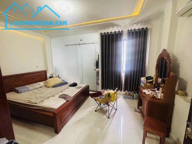 SIÊU HIẾM! Huỳnh Tấn Phát Q7 - 3 TẦNG - 4 x 13.5m - 3PN - 4 TỶ 3 TL