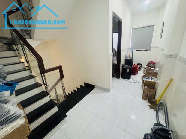 SIÊU HIẾM! Huỳnh Tấn Phát Q7 - 3 TẦNG - 4 x 13.5m - 3PN - 4 TỶ 3 TL - 4