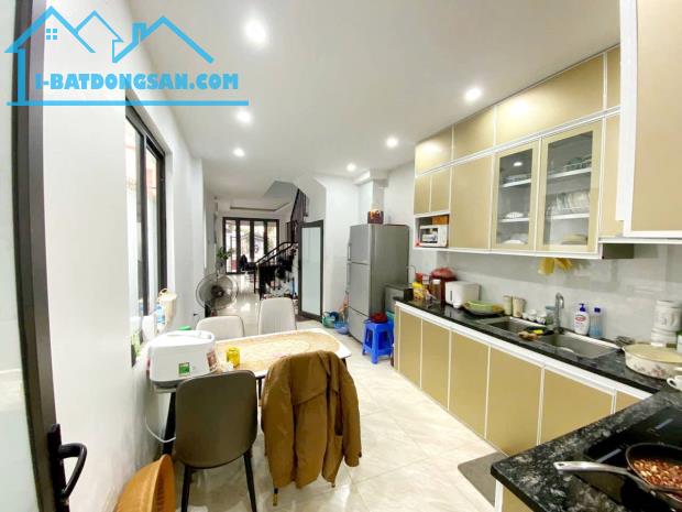Bán nhà Phú Diễn - Bắc Từ Liêm 2 thoáng 60m2 oto vào nhà giá gần 13 tỷ - 1
