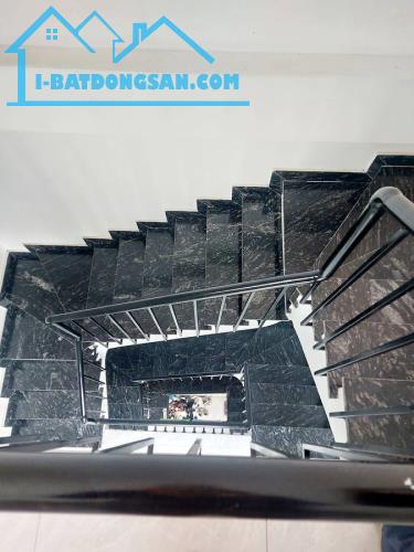 Bán nhà Phú Diễn - Bắc Từ Liêm 2 thoáng 60m2 oto vào nhà giá gần 13 tỷ - 3