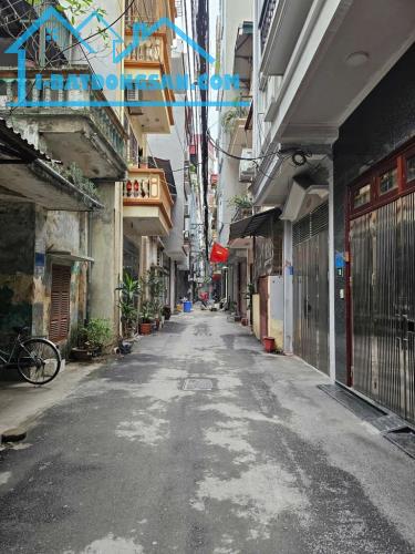 Bán nhà Tựu Liệt ô tô đỗ cửa 40m2 4tầng 5.2tỷ