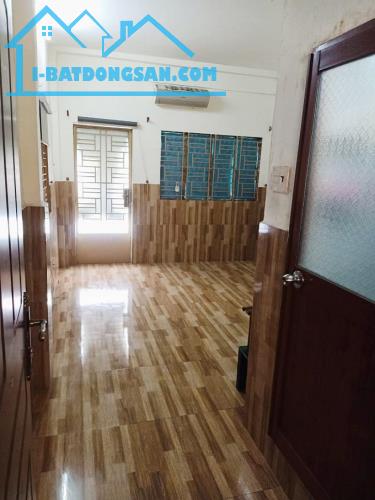 Chỉ hơn 4 tỷ có ngay mặt tiền KD Lý Thường Kiệt, P4, Gò Vấp. 27m2, 3 tầng - 3