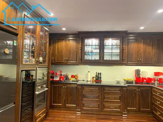 BÁN BIỆT THỰ CIPUTRA, TÂY HỒ, ĐẲNG CẤP THƯỢNG LƯU, DT 335M2 * 4 TẦNG* MT 16M* GIÁ 105 TỶ - 2