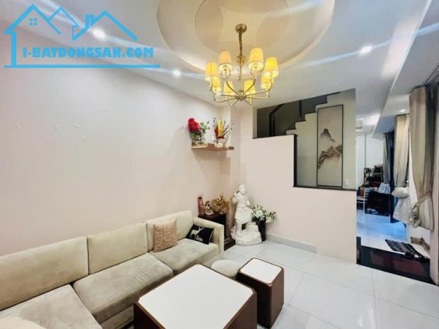 Ngay phố Bùi Viện chỉ 14.8 tỷ DT 42m xây 4 tầng hẻm Ô TÔ kinh doanh đỉnh tận 6 phòng