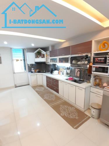 ► Nhà MT Nguyễn Phước Tần đường 15m gần Lê Đại Hành, 101m2, 3 mê cực xịn sò, 8.x tỷ