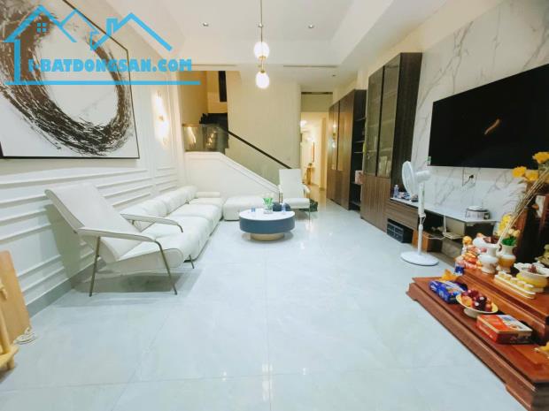 SIÊU PHẨM PHAN HUY ÍCH P12 GÒ VẤP, 4.5X17, GIÁ 11.9 TỶ . Đường 7m gần MT Phan huy ích,cô