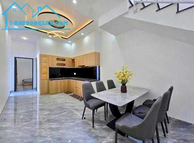BÁN NHÀ 2 TẦNG 100M2- TRẦN QUANG KHẢI – HẺM Ô TÔ – GẦN BIG C (GO) DĨ AN. - 2