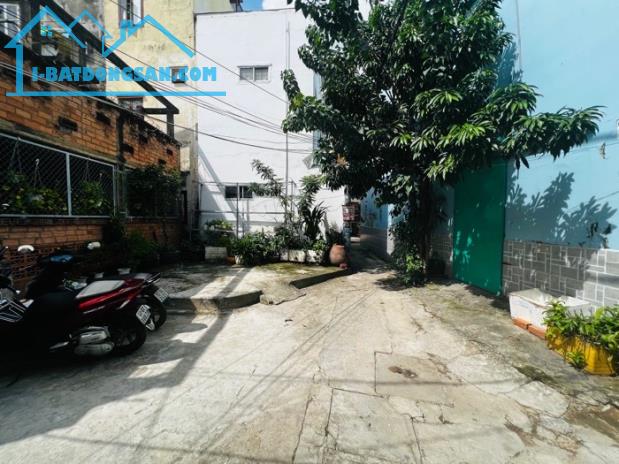 CẦN BÁN GẦP NÊN GIẢM MẠNH 200TRIỆU NHÀ GẦN KHU TRUNG TÂM THÍCH HỢP ĐẦU TƯ LÂU DÀI - 1