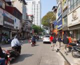Bán nhà tập thể mặt phố Thái Thịnh, DT 120m2 3 phòng ngủ, ở ngay, sổ đỏ đẹp, chỉ 4,3tỷ.