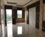 Ô TÔ TẢI ĐỖ CỬA - THANG MÁY - NHÀ ĐẸP FULL NỘI THẤT - KINH DOANH - 9 TY x.