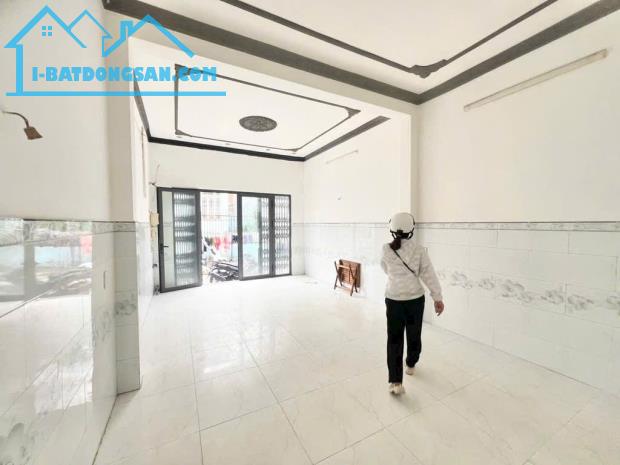 BÁN NHÀ HƯƠNG LỘ 2 BÌNH TÂN - HẺM XE TẢI - 2 TẦNG - 64M2 CHỈ NHỈNH 4 TỶ TL