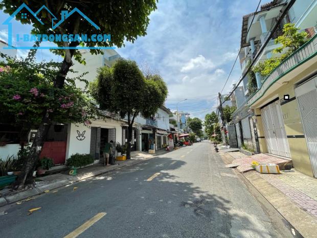 Bán nhà 70m2, MTKD Đường Lê Lư, P. Phú Thọ hòa, Quận Tân Phú