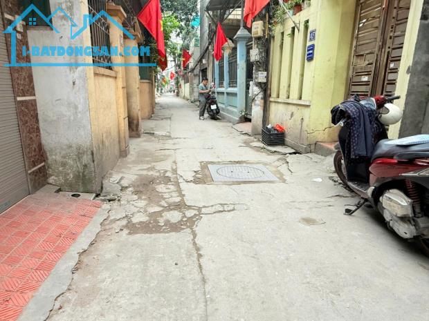 BÁN NHÀ HOÀNG MAI - SIÊU PHẨM DÂN XÂY - NGÕ THÔNG - Ô TÔ ĐỖ CỔNG - 5 TẦNG 3 NGỦ - 2