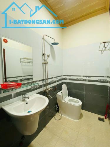 Cần Bán Biệt Thự Sân Vườn Sổ Riêng XD 202m2 giá chỉ 8 tỷ - 4