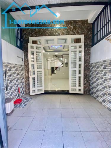 Bán Nhà Trần Thị Hè, 65m2 , 3 Tầng nhà 2 mặt đường 5m Thông Tứ Tung - 1
