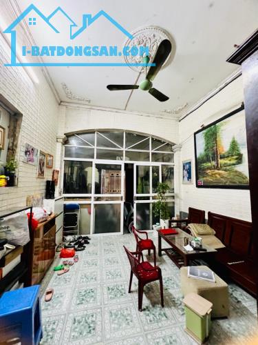 BÁN NHÀ MẶT NGÕ PHẠM VĂN ĐỒNG 48M, 4 TẦNG, MẶT TIỀN 4,6M, GIÁ 16 TỶ
