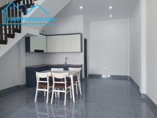 🏡BÁN NHÀ 3 TẦNG VIEW SÔNG HƯỚNG MÁT MỚI XÂY – Ô TÔ ĐẬU TRONG NHÀ – CHỈ NHỈNH 3 TỶ