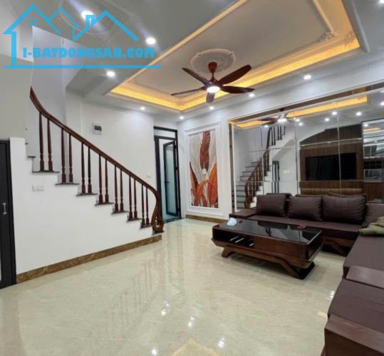 SIÊU PHẨM Hoàng Văn Thái - 45m2- 4 tầng - Nội thất nhập - nhỉnh 8 tỷ