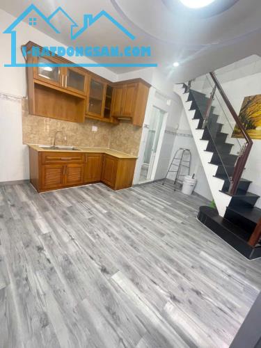 Bán nhà nhỏ Tân Hòa Đông P14Q6 ngang 4 dài 5m giá 2,6T còn TL - 4