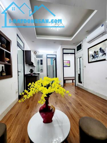 Cho thuê căn hộ chung cư Khương Đình 50m2, 2 ngủ, Full đồ ở gia đình, 8 Triệu/tháng