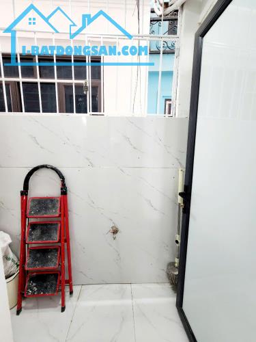Cho thuê căn hộ chung cư Khương Đình 50m2, 2 ngủ, Full đồ ở gia đình, 8 Triệu/tháng - 3