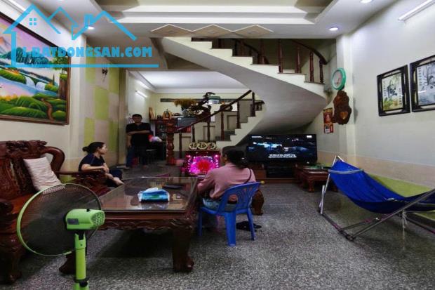 Bán nhà hẻm xe hơi, Thạch Lam, Tân Phú, 56 m² (4m x 14m), 4 tầng - Giá 8.69 tỷ TL