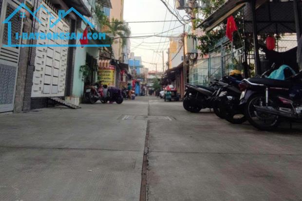 Bán nhà hẻm xe hơi, Thạch Lam, Tân Phú, 56 m² (4m x 14m), 4 tầng - Giá 8.69 tỷ TL - 1