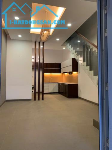 Chỉ 6.5 tỷ sở hữu nhà 4 tầng có gara – khu VIP Tăng Nhơn Phú B – hẻm 8m – sổ đẹp, hoàn - 2
