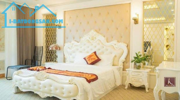 BÁN TÒA KHÁCH SẠN PHỐ THÁI HÀ - 146M² x 7 TẦNG THANG MÁY - DÒNG TIỀN 400TR/THÁNG - 52 TỶ