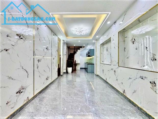 HƠN 7 TỶ NHÀ PHAN XÍCH LONG HẺM XE TẢI 6M - KHU DÂN TRÍ CAO - 5 TẦNG MỚI SIÊU ĐẸP - 1
