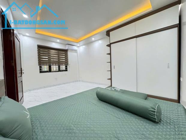 Chủ cần giảm 200 triệu còn 4.85 tỷ nhà 5 tầng ngay chợ Kiến Hưng ô tô đỗ cực gần Hà đông - 1