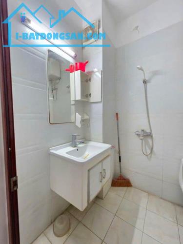BÁN NHÀ PHỐ TRUNG KÍNH  CẦU GIẤY  50m2  5T  DÒNG TIỀN ỔN ĐỊNH GIÁ CHỈ 12,9 TỶ - 4