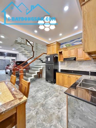 SIÊU PHẨM CỰC ĐẸP FULL NỘI THẤT XỊN XÒ-TRƯỜNG CHINH TÂN BÌNH-5 TẦNG-XE HƠI NGỦ TRONG NHÀ - 3