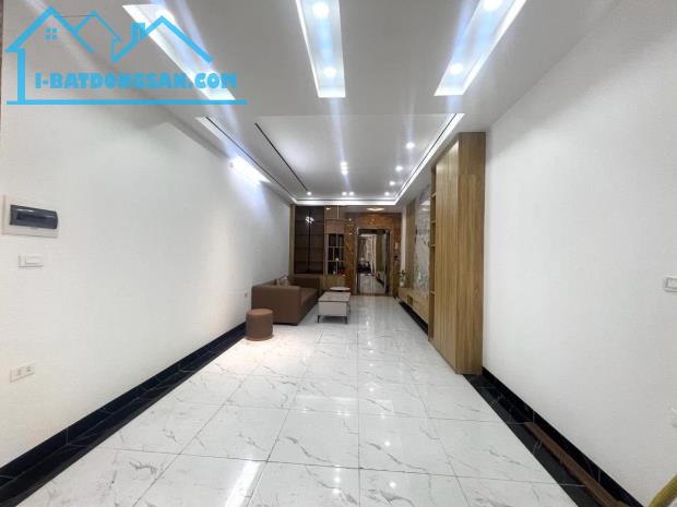 BÁN GẤP NHÀ CHÍNH CHỦ PHÙNG CHÍ KIÊN 50M 6 TẦNG THANG MÁY GARA OTO NHỈNH 15 TỶ TL MẠNH - 2