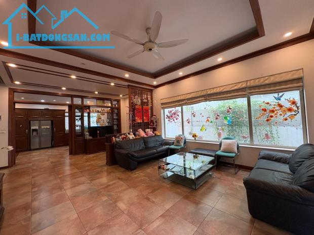 BÁN BIỆT THỰ ĐƠN LẬP  LINH ĐÀM - 265M² - ĐƯỜNG Ô TÔ TRÁNH - KHÔNG GIAN XANH ĐẲNG CẤP - 2