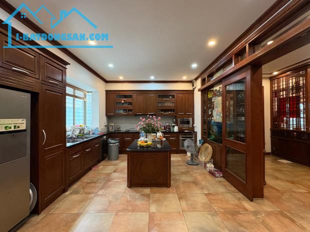 BÁN BIỆT THỰ ĐƠN LẬP  LINH ĐÀM - 265M² - ĐƯỜNG Ô TÔ TRÁNH - KHÔNG GIAN XANH ĐẲNG CẤP - 3