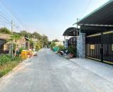 hơn 500m2 mặt tiền đường nhựa, 10x50 , 100m thổ cư, ngân hàng, tl