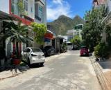 Bán lô đất đường Lê Văn Miến, Vĩnh Hoà Nha Trang dt 60m2 Giá  ( 3tỏi 650),  lh e Bích