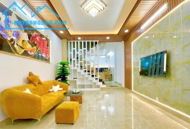 Sát Lê Văn Quới-giáp Tân Phú-4 tầng-48m2-sát mặt tiền chỉ có 6 tỷ lẻ xíu. - 1