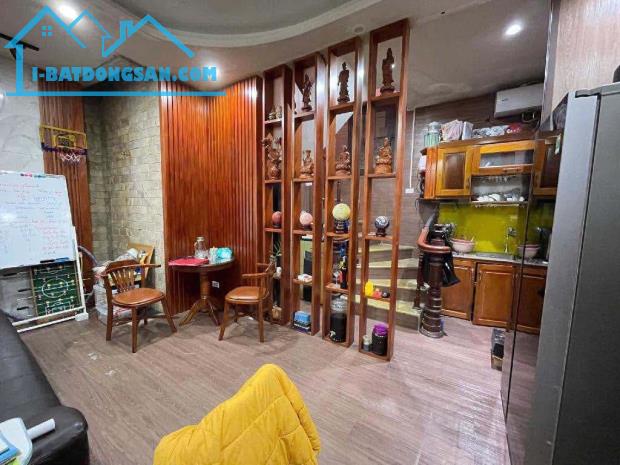 Cần bán nhà gần Q1 - Ngã tư hàng xanh - 79m2 - 4 tầng - gần HXH - PL chuẩn - 2