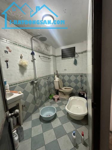 Nhà đẹp Ngõ Ô Tô Đường Hoàng Mai. 35m2, Mặt Tiền 3,3m .5 tầng. đẹp long lanh chỉ với 9 tỉ - 5