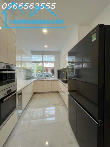 CHO THUÊ BIỆT THƯ LÂU ĐÀI CHATEAU - PHÚ MỸ HƯNG - NHÀ ĐẸP - GIÁ 4000$ - 1
