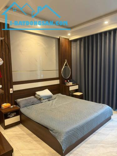 Mrs Tâm Bán nhà 5 tầng TĐC Thế Lữ, Hạ Lý, Hồng Bàng, Hải Phòng. THANG MÁY 7,5 tỷ - 3
