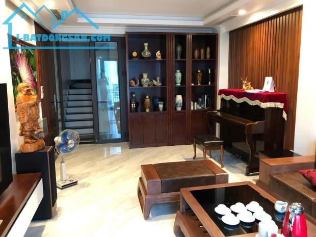 Mrs Tâm Bán nhà 5 tầng TĐC Thế Lữ, Hạ Lý, Hồng Bàng, Hải Phòng. THANG MÁY 7,5 tỷ - 4