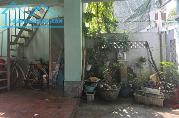 BÁN NHÀ 2 TẦNG + 150M2 NGANG KHỦNG 12M – HXH ĐƯỜNG 38, Q2 – GIÁ CHỈ 9,9TỶ - 2