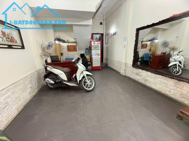 PL Nguyễn Chí Thanh Ô tô Tránh Kinh Doanh DT 37m2 5 tầng mặt tiền 4m Giá 18.2 tỷ - 2