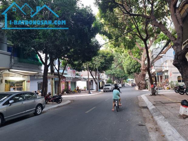 Bán đất mặt tiền Nguyễn Thị Minh Khai. P.8, gần biển Thùy Vân, giá: 65tr/m2