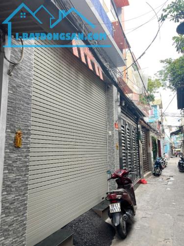 Nhà 2 tầng sát hẻm ô tô Hưng Phú P10 Q8 giá 4.8 tỷ