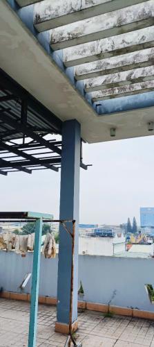 Bán nhà Bình Chánh, Quốc lộ 1A, hẻm xe hơi, 80m2, 2 lầu, chỉ 3.X tỷ - 3